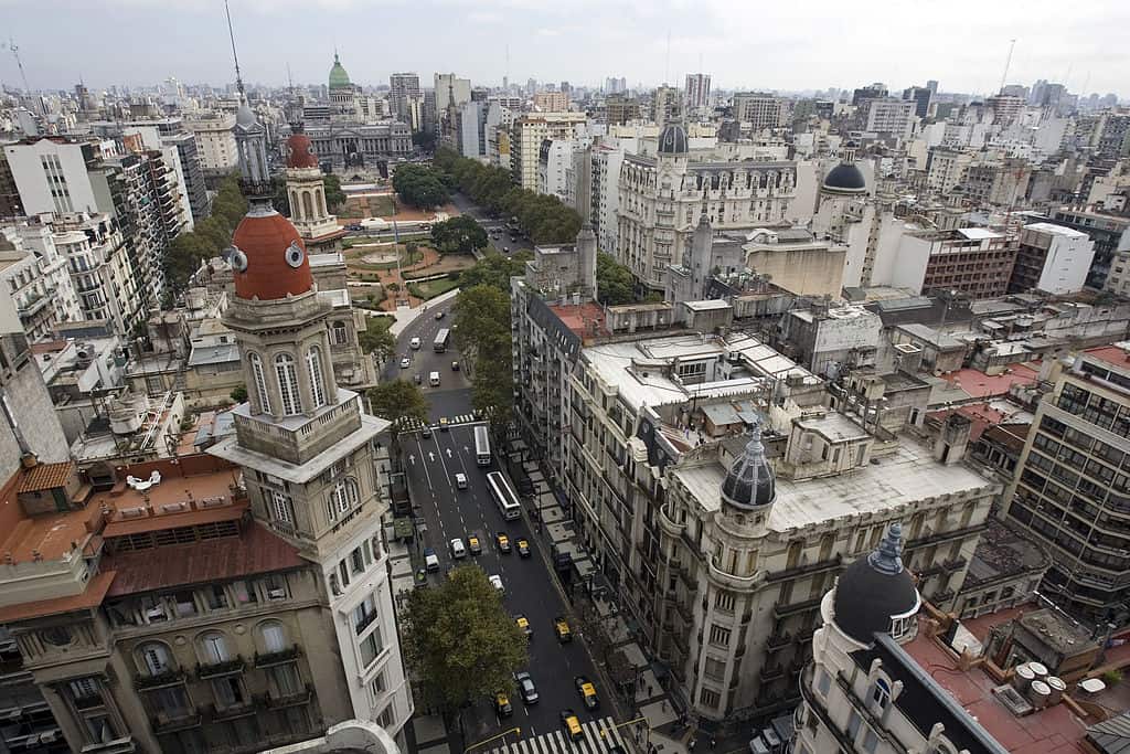 What to do in Buenos Aires – “Mayo” Avenue (Avenida de Mayo)